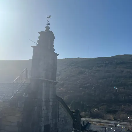 Adilia Villa Padornelo (Castile and Leon)